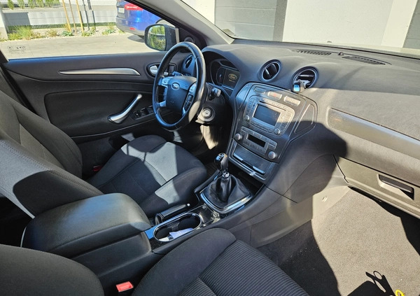 Ford Mondeo cena 24999 przebieg: 180200, rok produkcji 2010 z Ząbkowice Śląskie małe 137